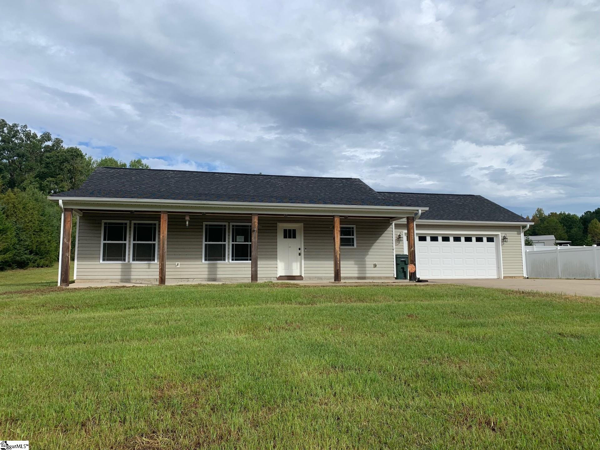 665 Farms Bridge Road Inman, SC 29349 - Photo 1 of 10