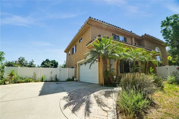 $1,399,900 | 6921 Kian Court, Van Nuys, CA 91406