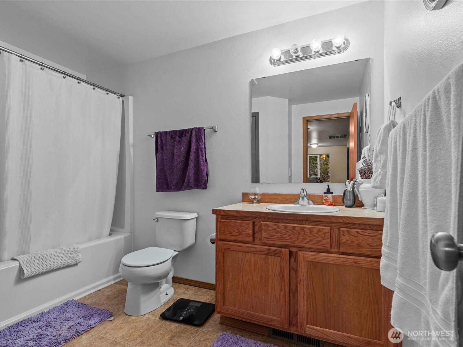 218-38 Bowen Road Mossyrock, WA 98564 - Photo 22 of 40 a bathroom with a toilet sink and mirror