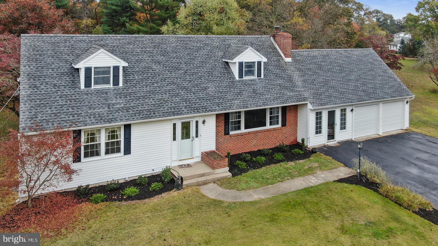 815 Deacon Road Hainesport, NJ 08036 - Photo 2 of 29 Gallery Image 2