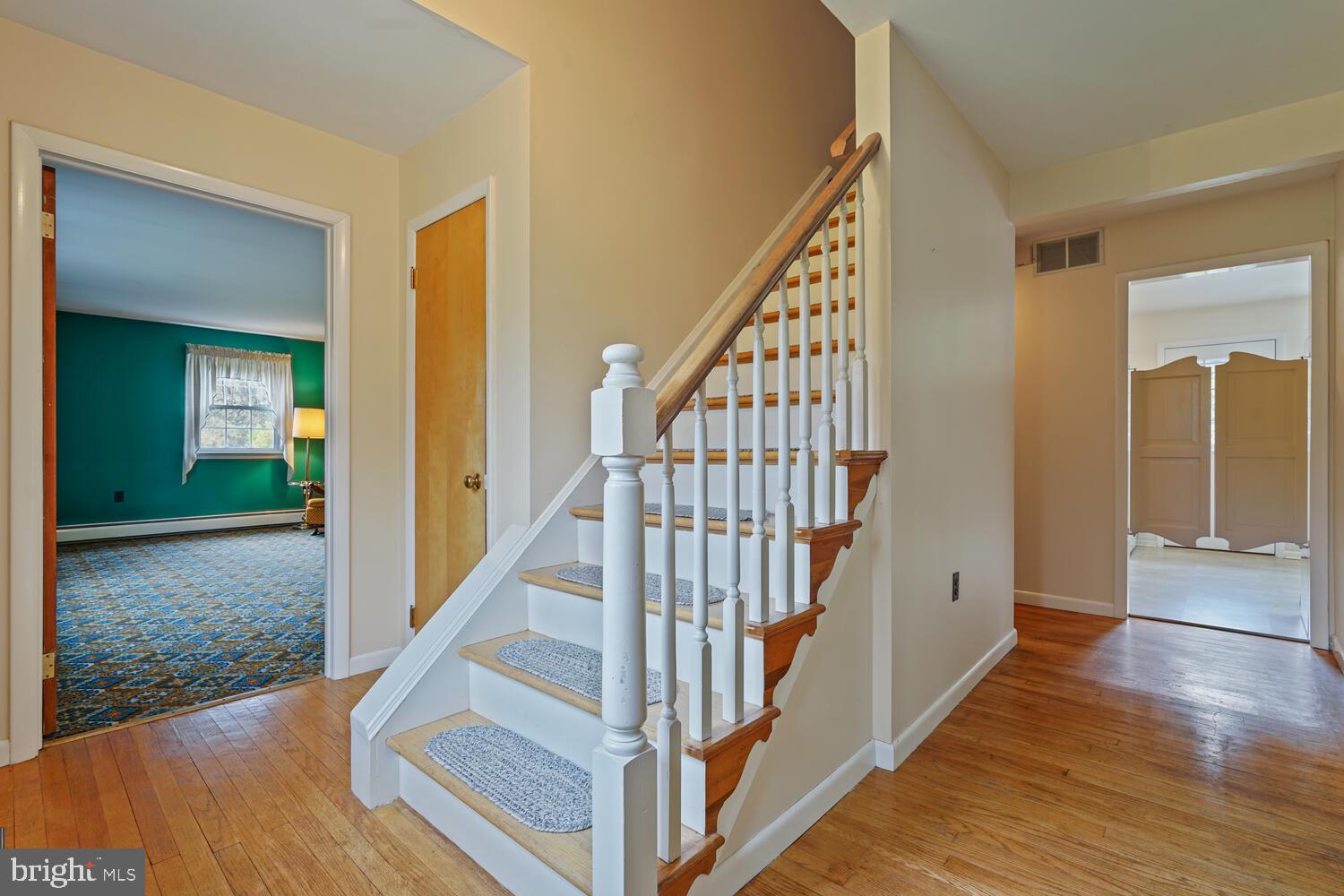 815 Deacon Road Hainesport, NJ 08036 - Photo 4 of 29 Gallery Image 4