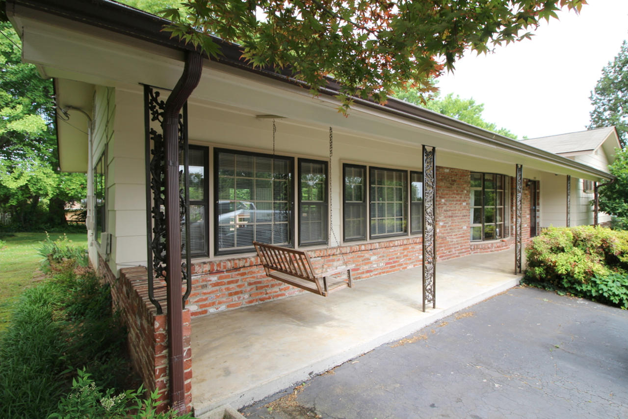 3721 Cherrylog Road Knoxville, TN 37921 - Photo 2 of 35 Covered Porch