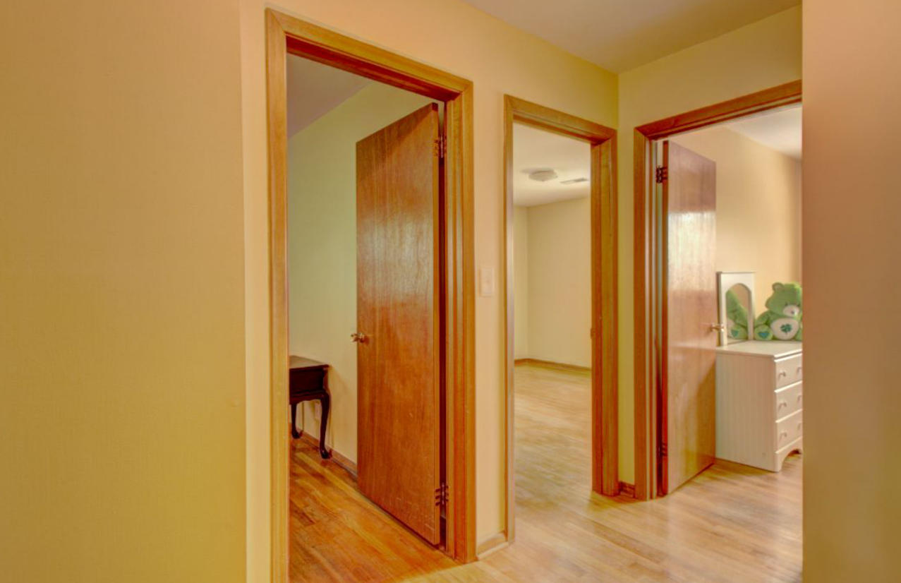 3721 Cherrylog Road Knoxville, TN 37921 - Photo 16 of 35 Hallway
