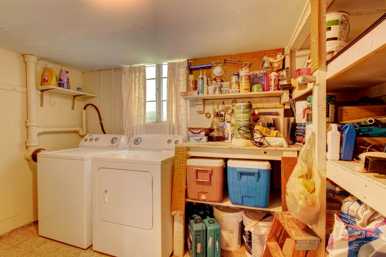 3721 Cherrylog Road Knoxville, TN 37921 - Photo 27 of 35 Laundry Room
