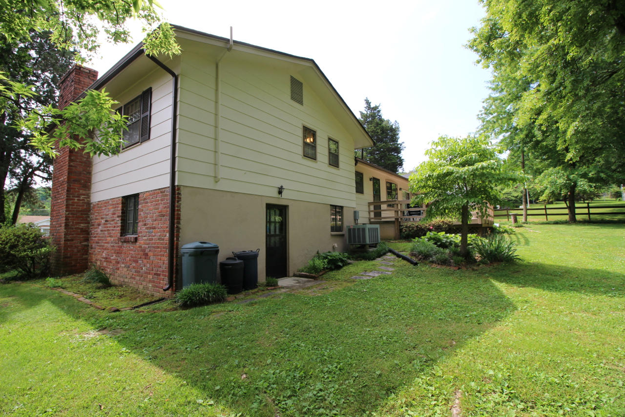 3721 Cherrylog Road Knoxville, TN 37921 - Photo 28 of 35 Lower Entry