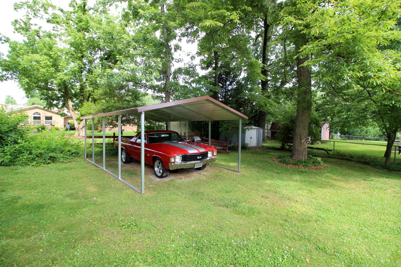 3721 Cherrylog Road Knoxville, TN 37921 - Photo 31 of 35 Carport