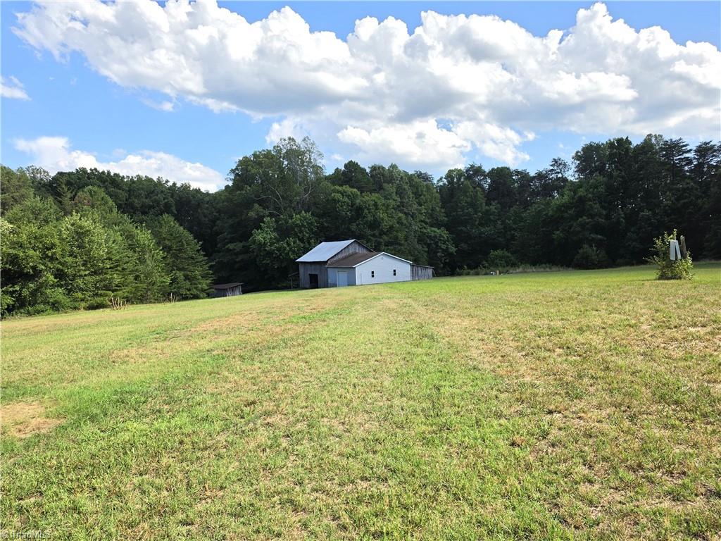6091 Eaton Road Walnut Cove, NC 27052 - Photo 1 of 7