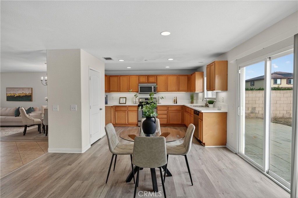 9406 Kentfield Court Riverside, CA 92508 - Photo 17 of 64