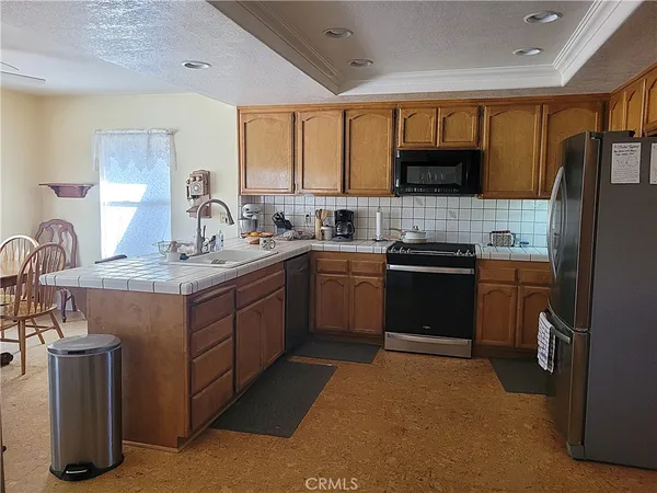 $445,000 | 23677 Cahuilla Road, Apple Valley, CA 92307