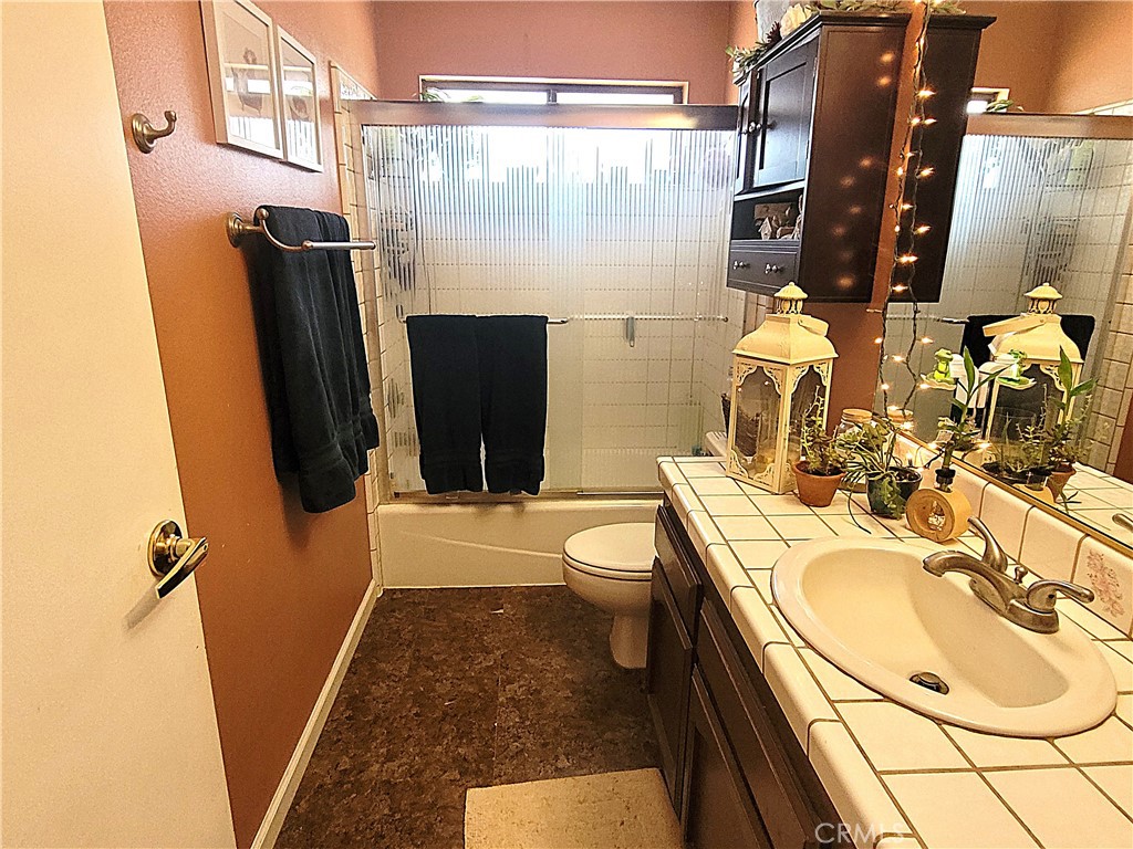 23677 Cahuilla Road Apple Valley, CA 92307 - Photo 17 of 29