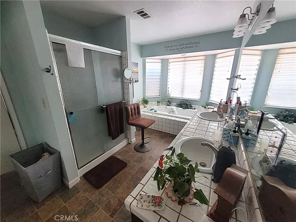 $445,000 | 23677 Cahuilla Road, Apple Valley, CA 92307