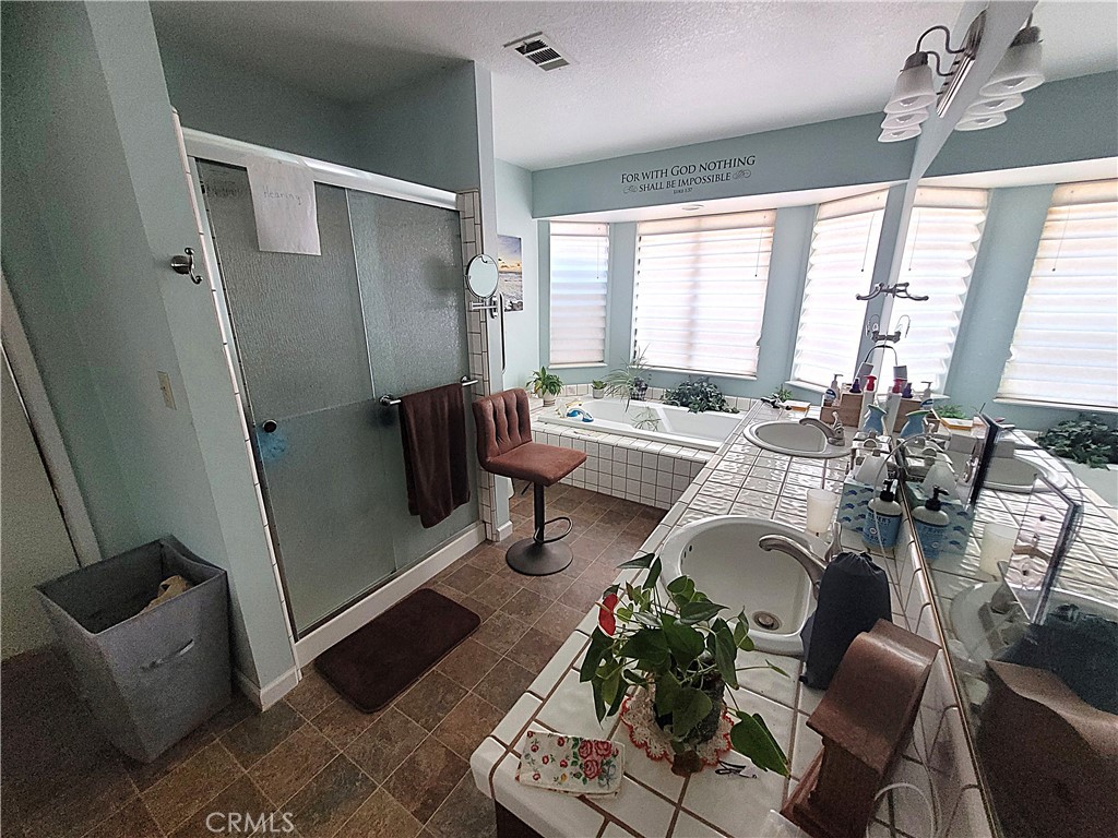 23677 Cahuilla Road Apple Valley, CA 92307 - Photo 20 of 29