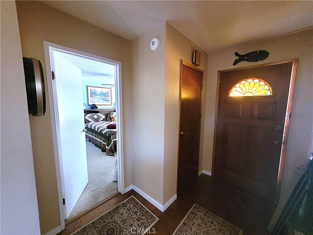 23677 Cahuilla Road Apple Valley, CA 92307 - Photo 5 of 29