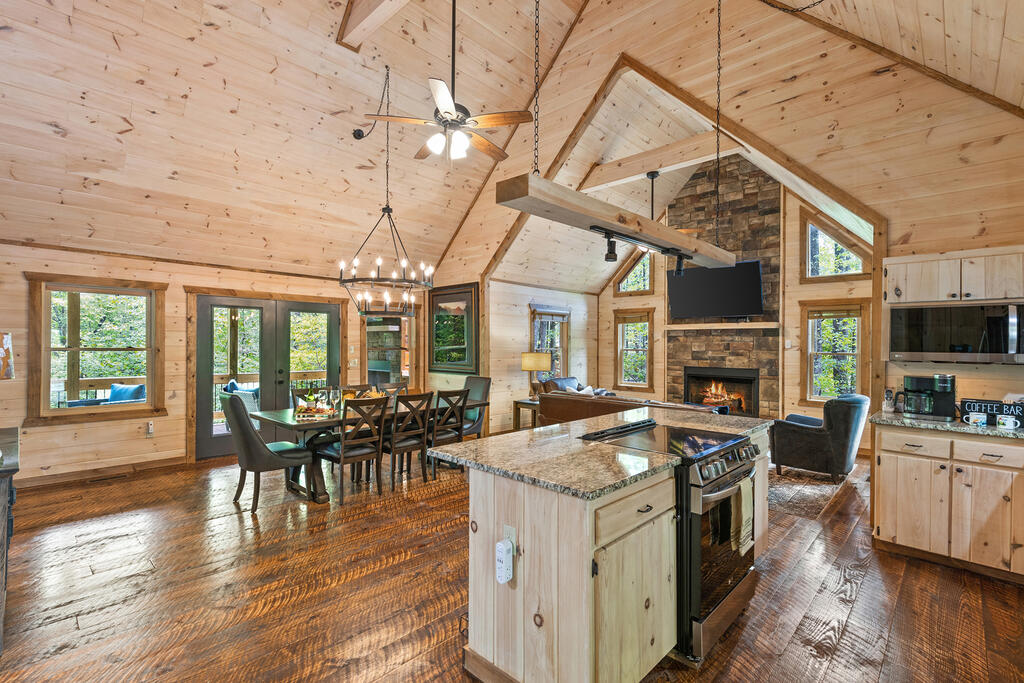 92 Windy Valley Lane Blue Ridge, GA 30513 - Photo 10 of 71 Gallery Image 10