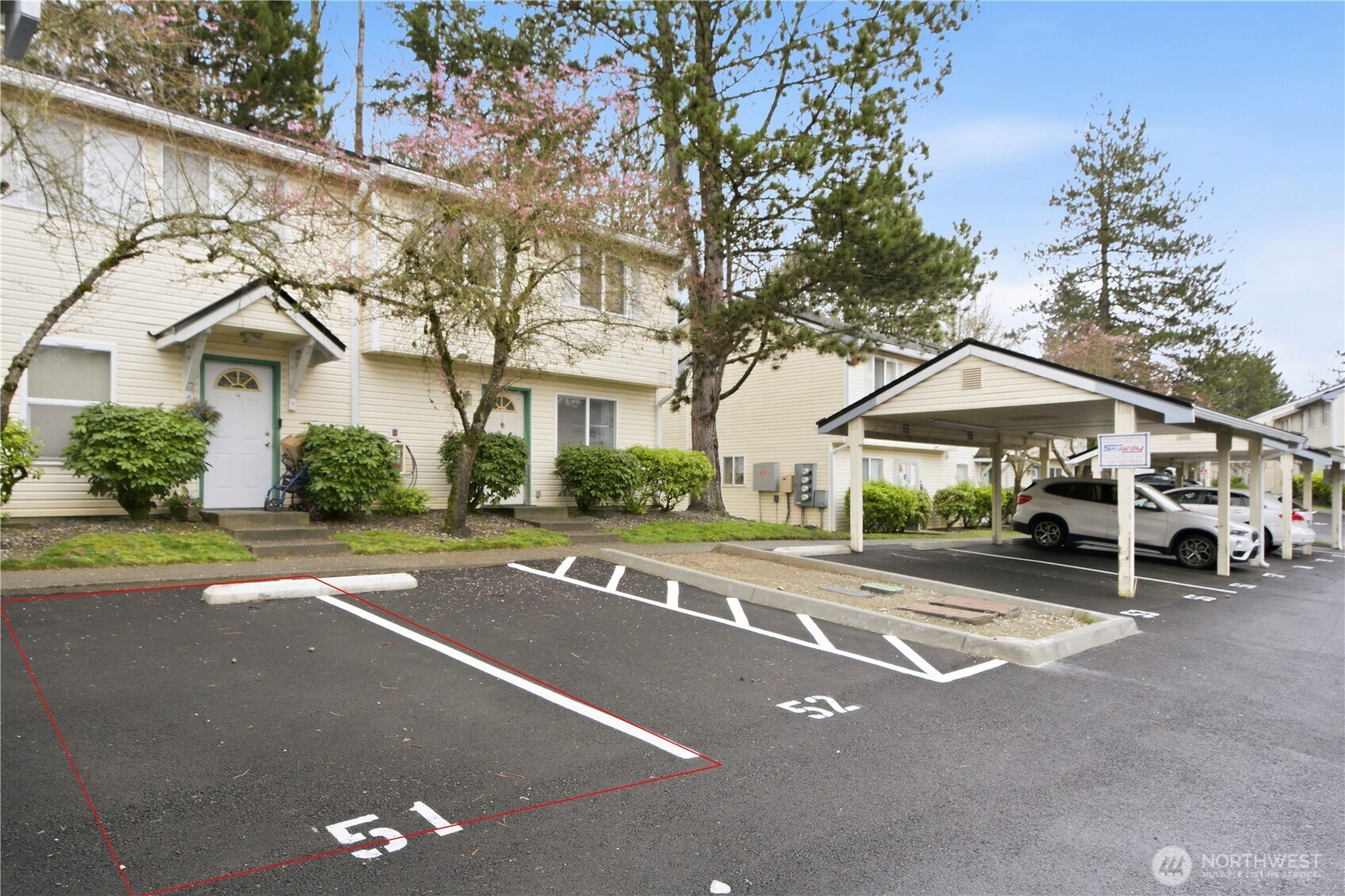 833 Southwest Sunset Boulevard, Unit J51 Renton, WA 98057 - Photo 5 of 28