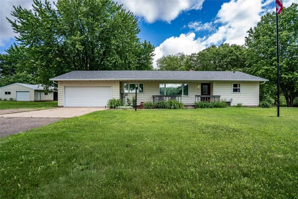 $400,000 | 5701 Highway 53, Eau Claire, WI 54701