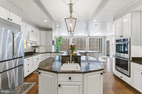 $1,650,000 | 6813 Brimstone Lane, Fairfax Station, VA 22039