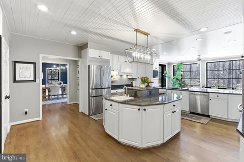 $1,650,000 | 6813 Brimstone Lane, Fairfax Station, VA 22039