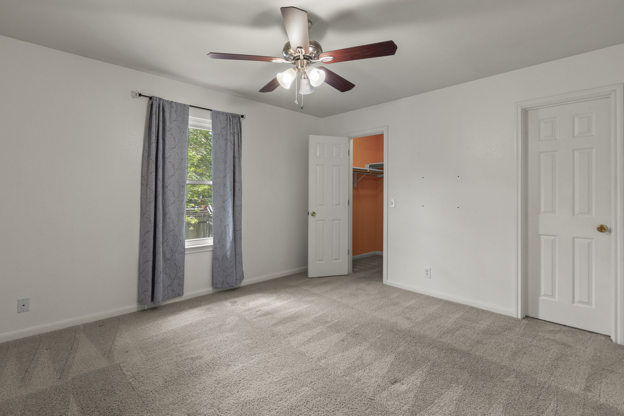 1100 Vanderbilt Circle Pflugerville, TX 78660 - Photo 31 of 39 a view of a livingroom with a ceiling fan and window