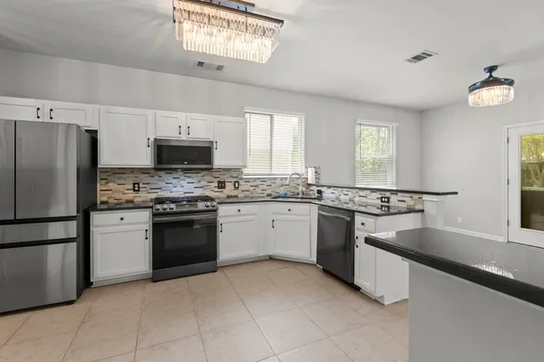 $549,000 | 1100 Vanderbilt Circle, Pflugerville, TX 78660