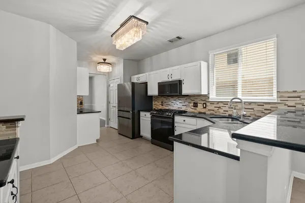 $549,000 | 1100 Vanderbilt Circle, Pflugerville, TX 78660