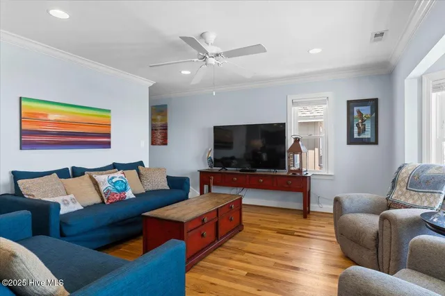 $1,895,000 | 1033 Ocean Boulevard West, Holden Beach, NC 28462