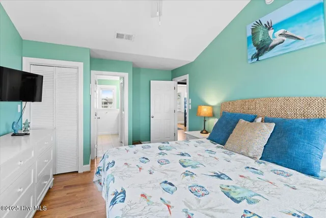 $1,895,000 | 1033 Ocean Boulevard West, Holden Beach, NC 28462