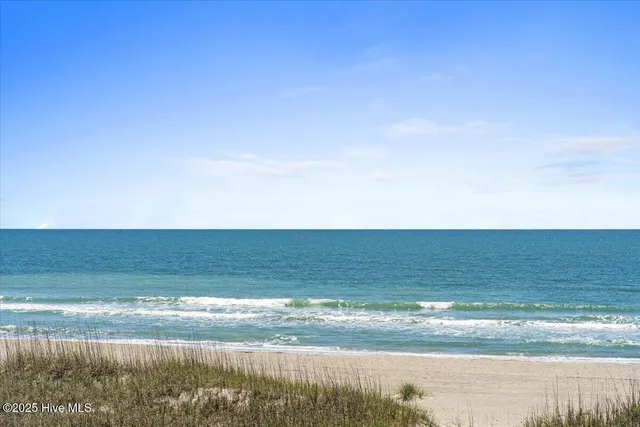 $1,895,000 | 1033 Ocean Boulevard West, Holden Beach, NC 28462