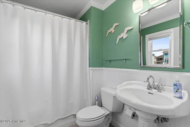 $1,895,000 | 1033 Ocean Boulevard West, Holden Beach, NC 28462