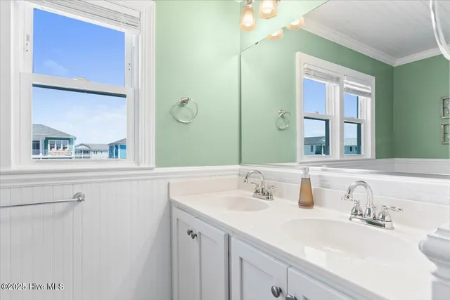$1,895,000 | 1033 Ocean Boulevard West, Holden Beach, NC 28462