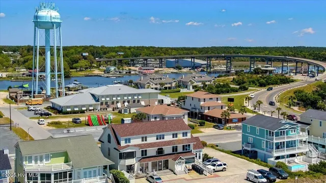 $1,895,000 | 1033 Ocean Boulevard West, Holden Beach, NC 28462