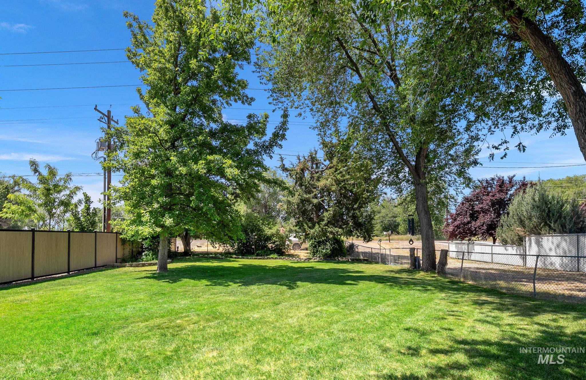 2152 East State Street Eagle, ID 83616 - Photo 8 of 50