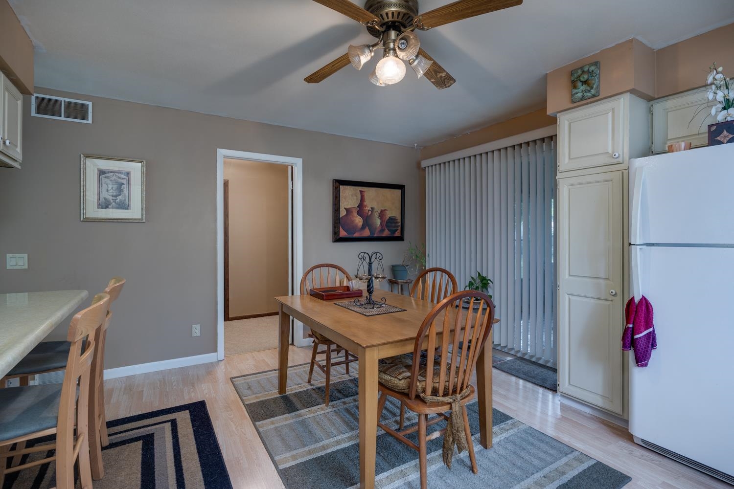 2806 Warner Street Madison, WI 53713 - Photo 13 of 36 Gallery Image 13