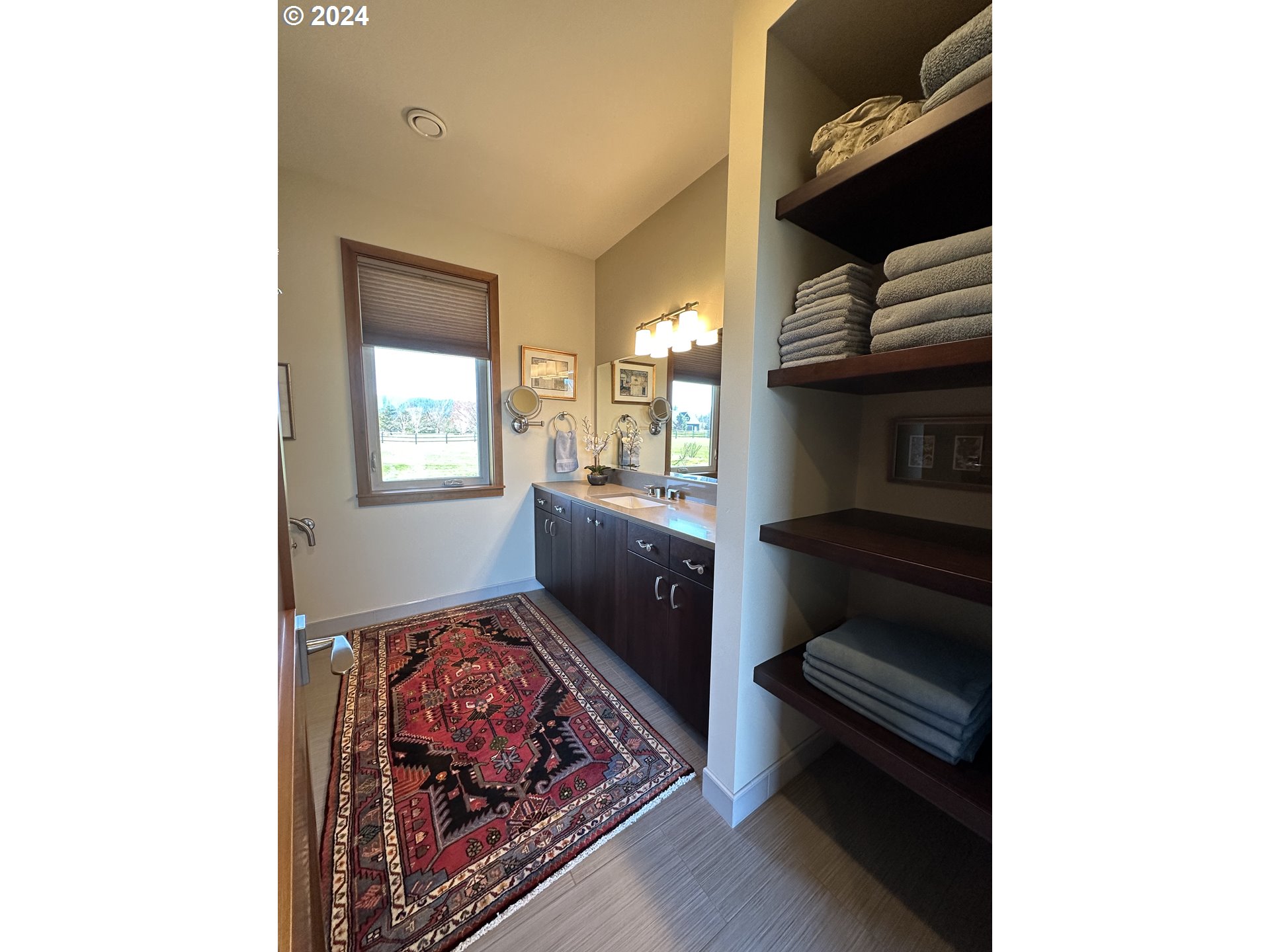 835 Methodist Road Hood River, OR 97031 - Photo 27 of 44 Gallery Image 27