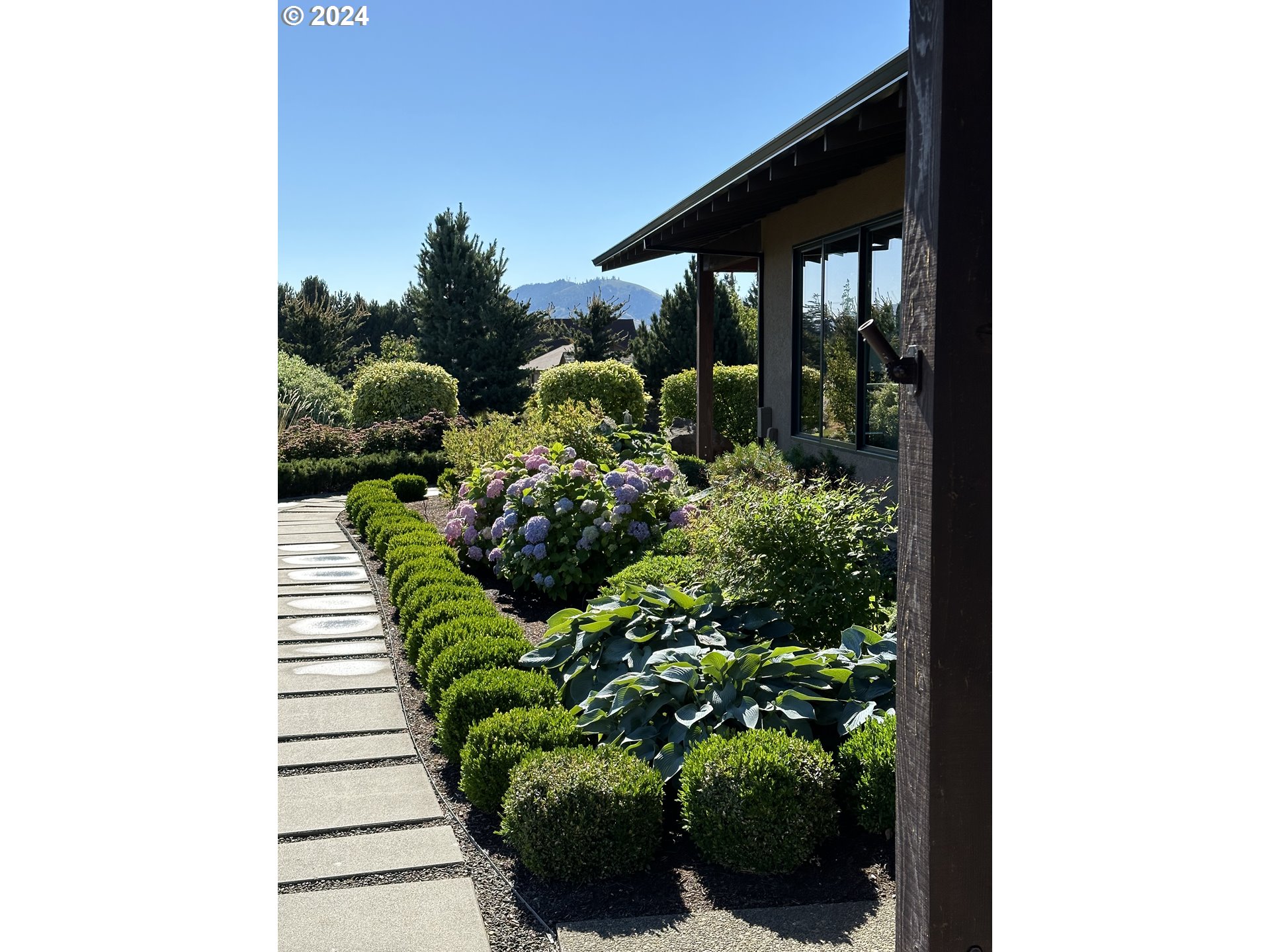835 Methodist Road Hood River, OR 97031 - Photo 37 of 44 Gallery Image 37