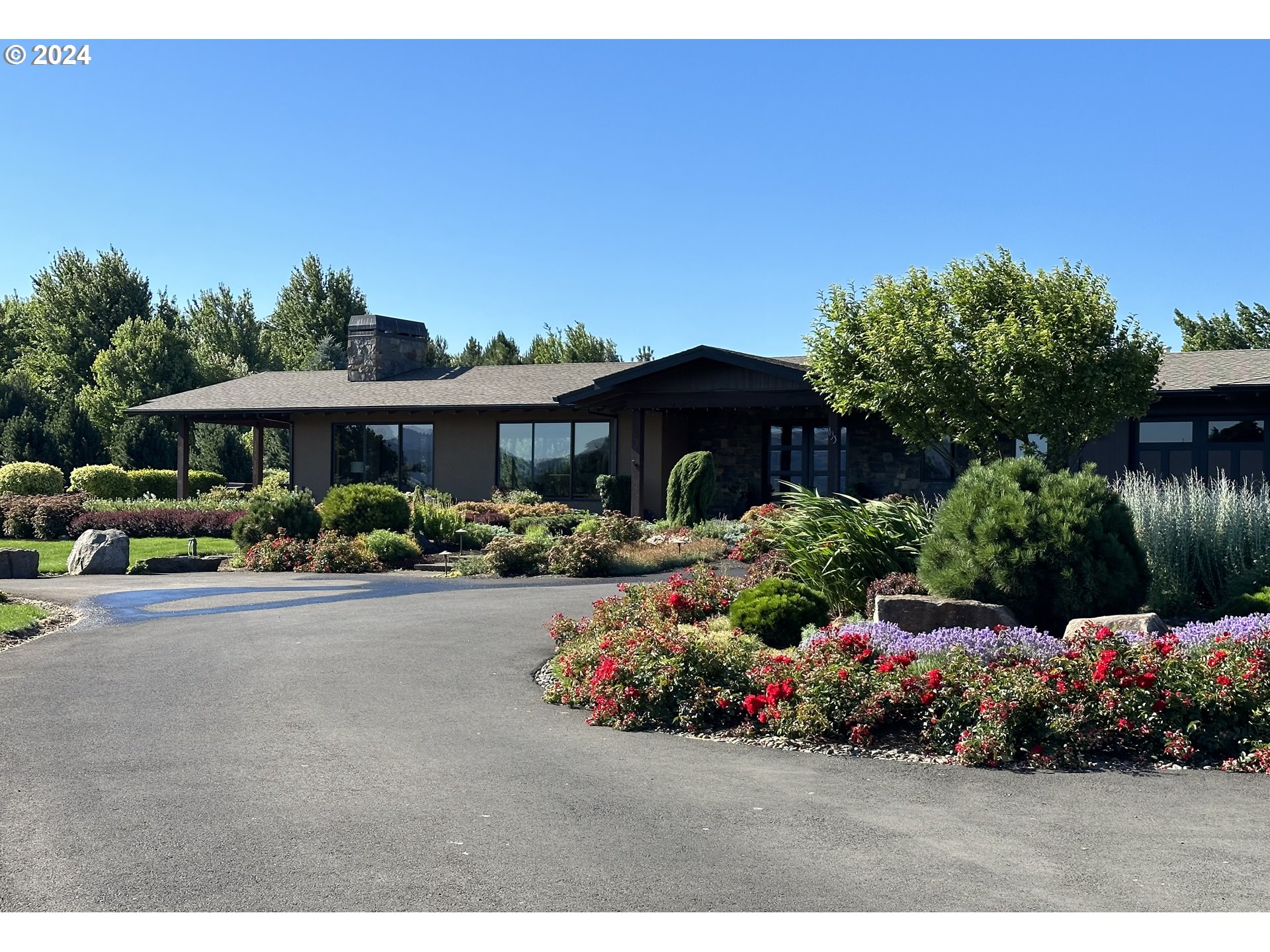 835 Methodist Road Hood River, OR 97031 - Photo 4 of 44 Gallery Image 4