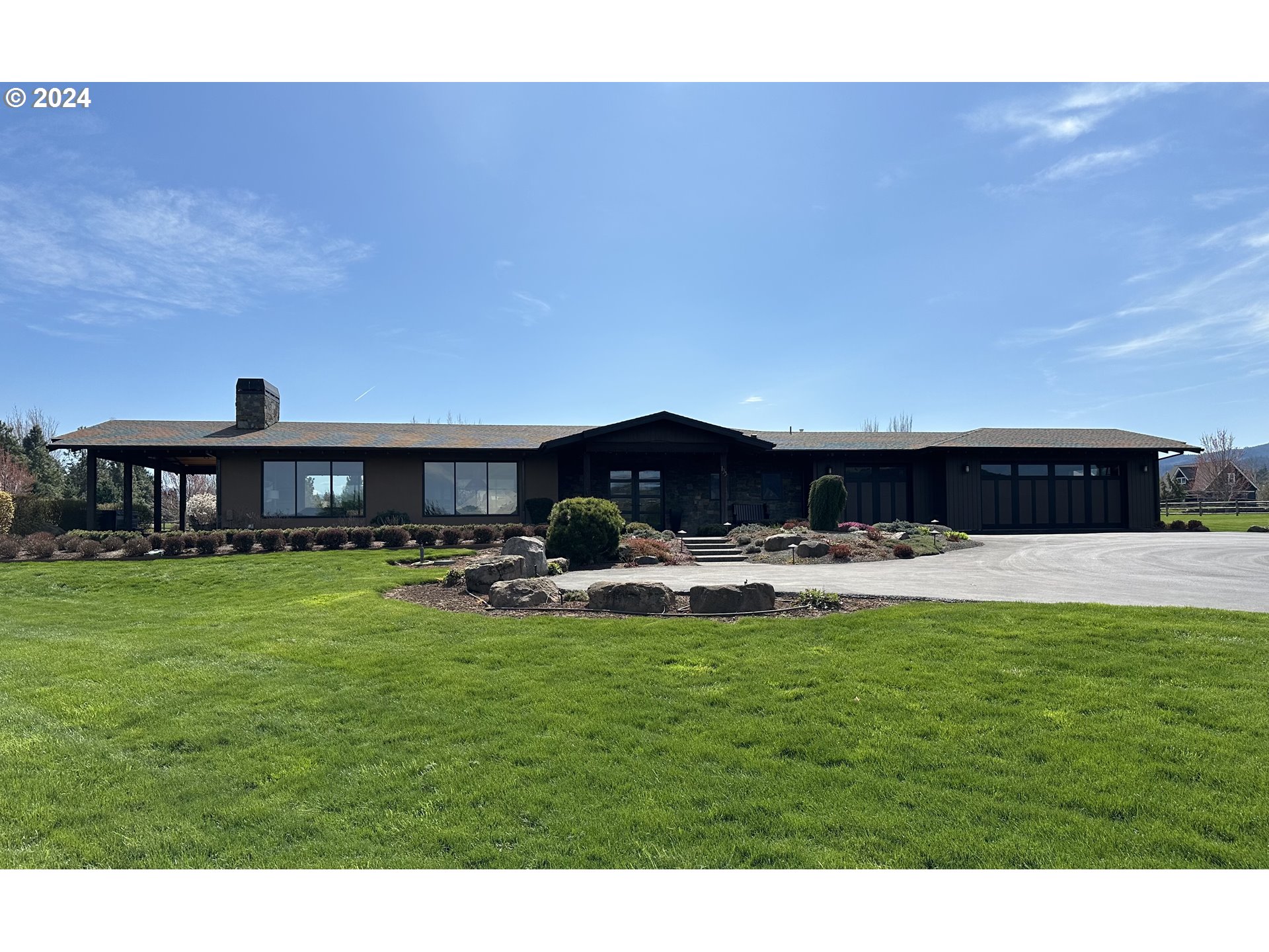 835 Methodist Road Hood River, OR 97031 - Photo 6 of 44 Gallery Image 6