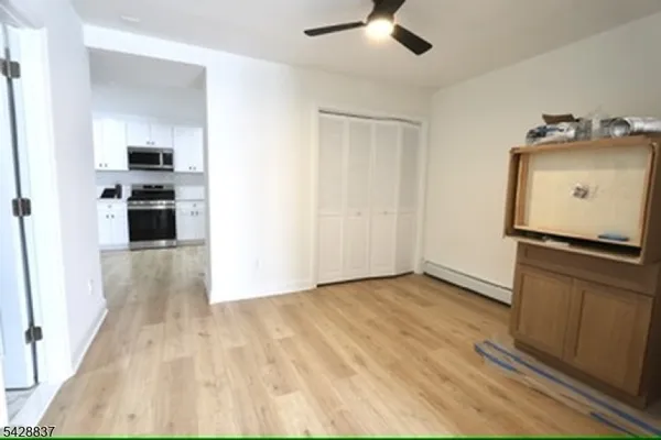 $1,650 | 337 West Clay Avenue, Unit 1, Roselle Park, NJ 07204