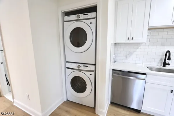 $1,650 | 337 West Clay Avenue, Unit 1, Roselle Park, NJ 07204