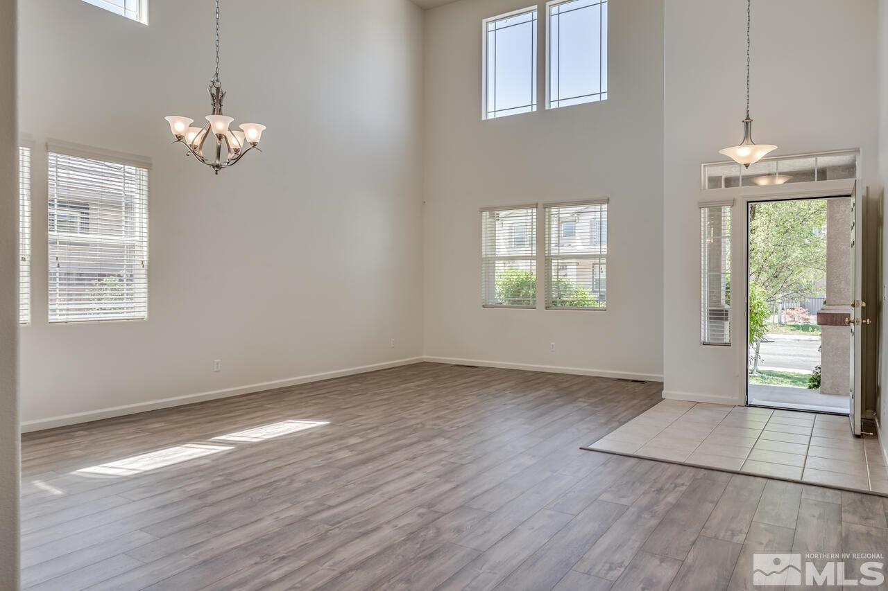 10880 Dancing Aspen Drive Reno, NV 89521 - Photo 7 of 40 Photo 7
