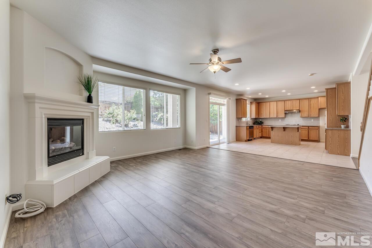 10880 Dancing Aspen Drive Reno, NV 89521 - Photo 8 of 40 Photo 8