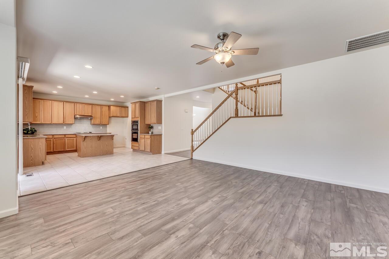10880 Dancing Aspen Drive Reno, NV 89521 - Photo 9 of 40 Photo 9