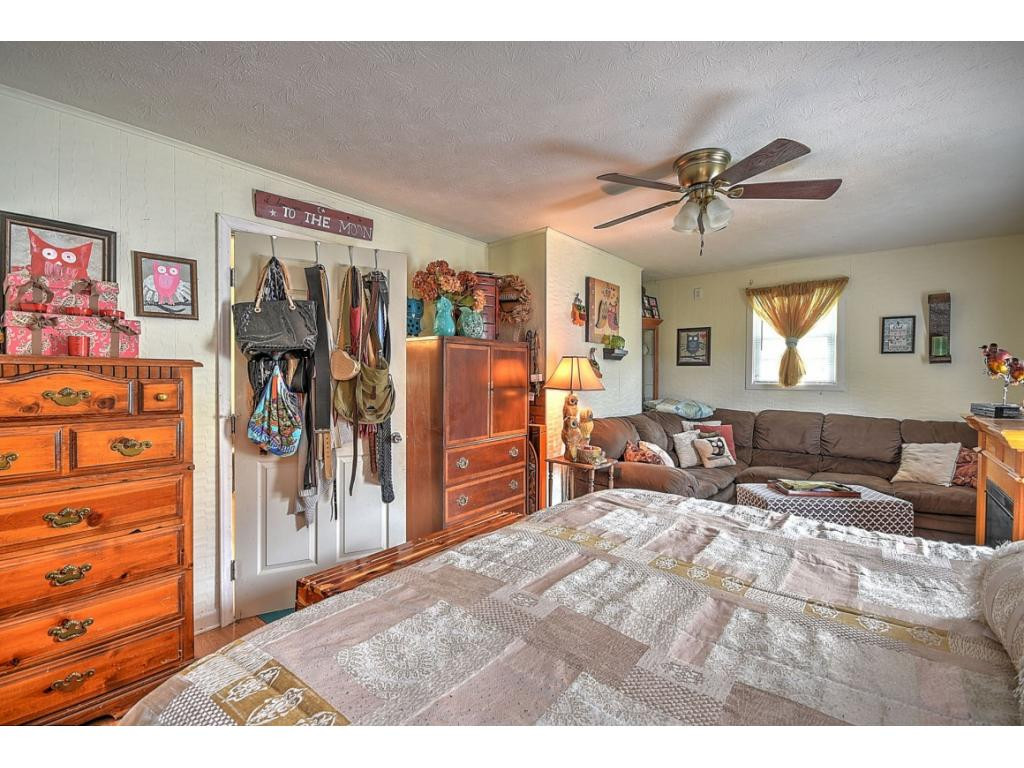 209 Chadwell Road Kingsport, TN 37660 - Photo 23 of 35 Photo 23