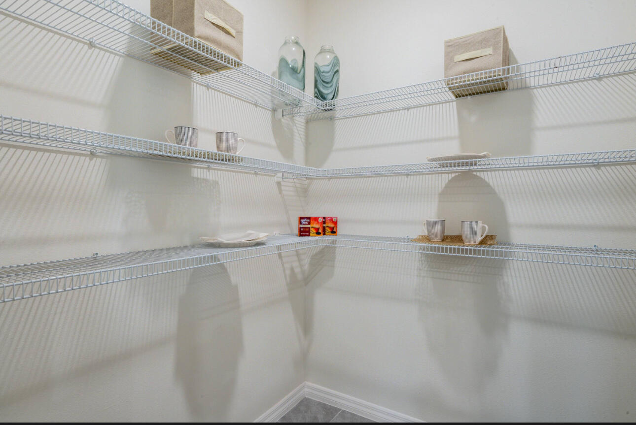 12276 Nettuno Way Port St. Lucie, FL 34987 - Photo 5 of 21 a close view of a sink