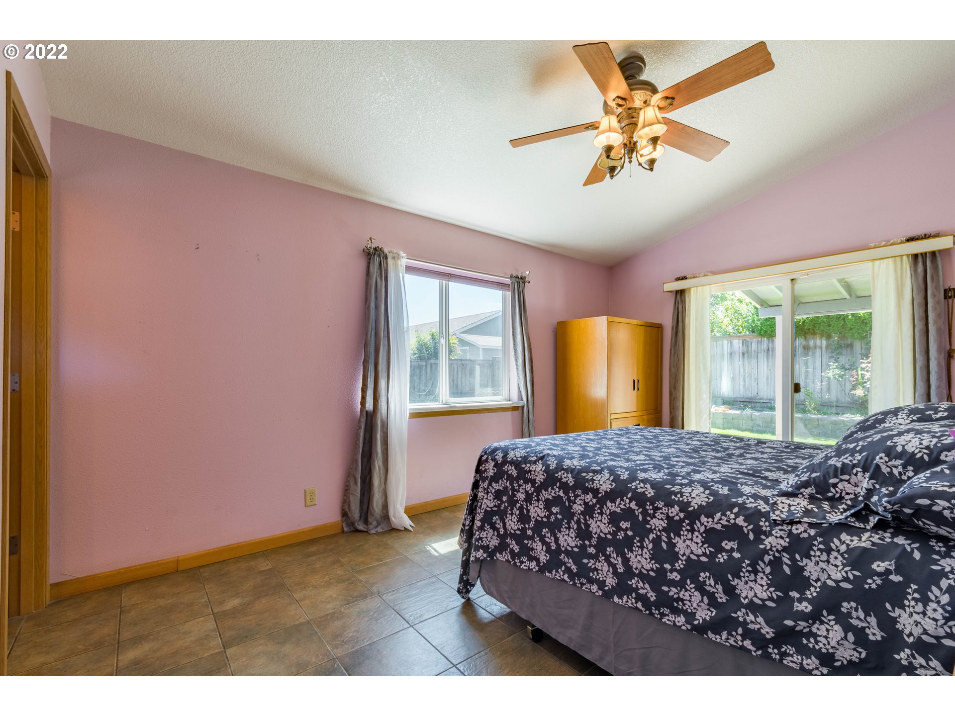 1944 Anthony Way Eugene, OR 97404 - Photo 13 of 28