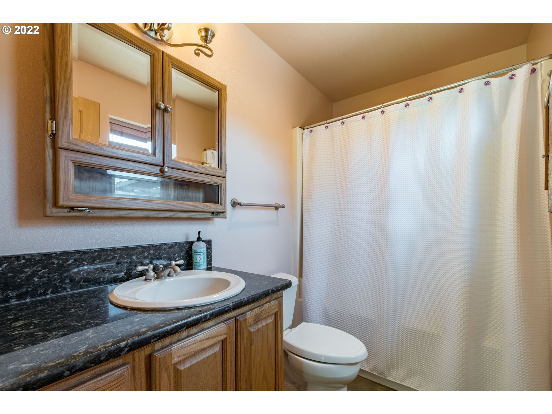 1944 Anthony Way Eugene, OR 97404 - Photo 16 of 28