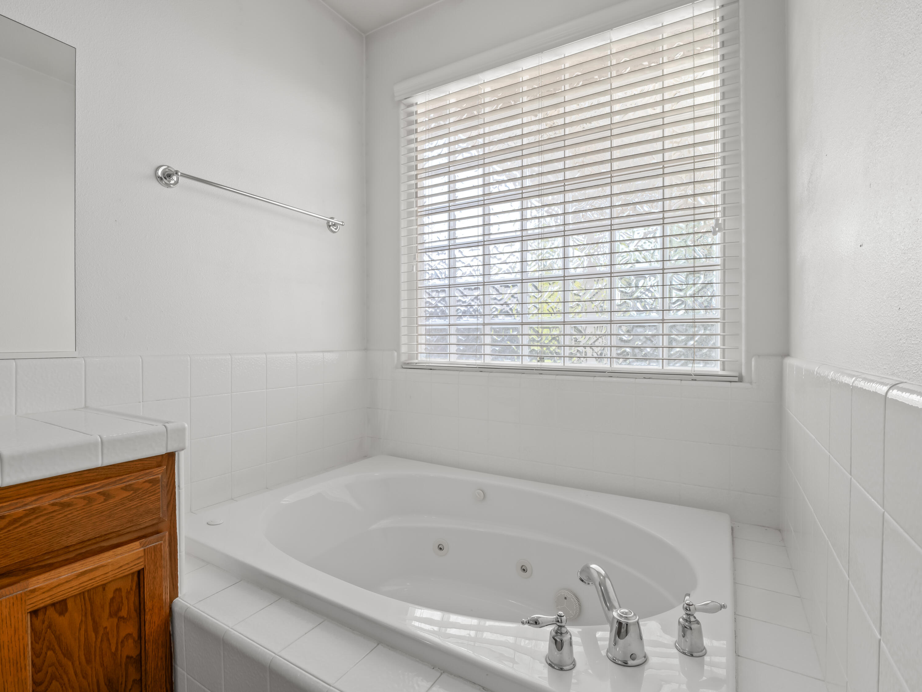 2368 East Duff Avenue Reedley, CA 93654 - Photo 17 of 38 2368 E. Duff Ave-26