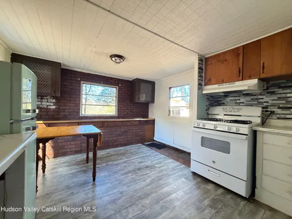 $1,250 | 384 Glenerie Boulevard, Saugerties, NY 12477