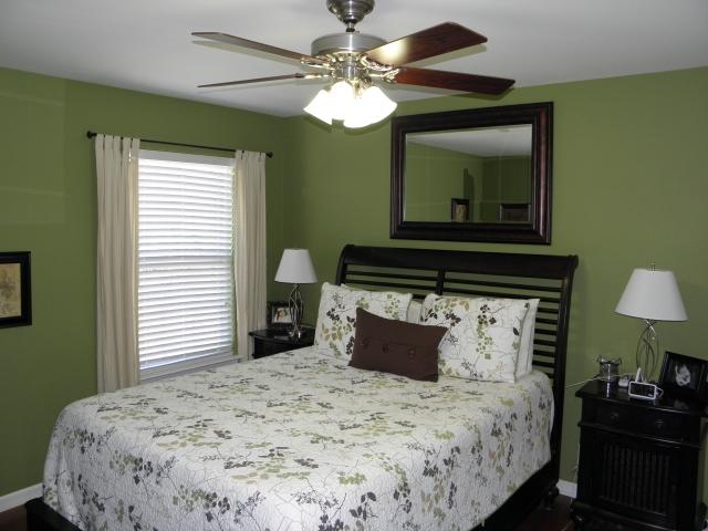 417 Blackey Bandy Road Bethpage, TN 37022 - Photo 13 of 20 Relaxing master bedroom.