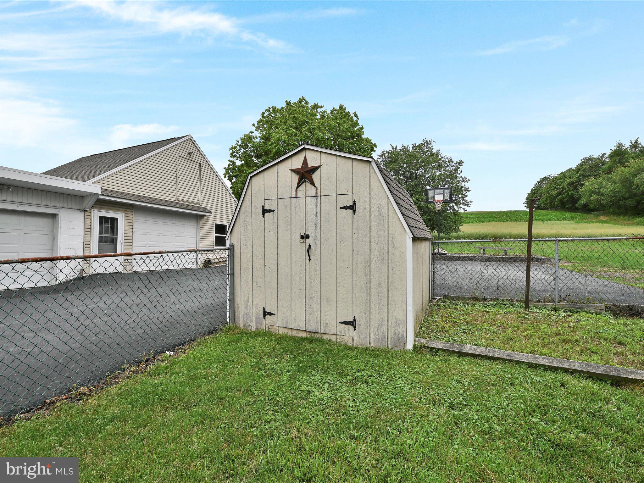 40 West Adamsdale Road Schuylkill Haven, PA 17972 - Photo 28 of 33